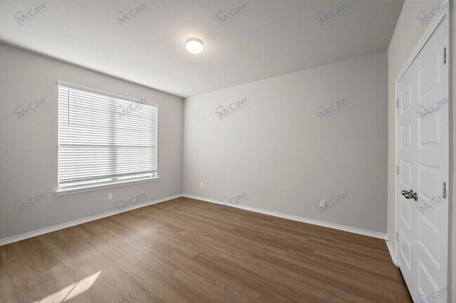 Building Photo - 2327 Sheppards Ln