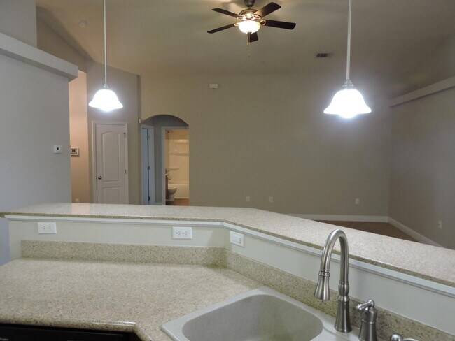 Building Photo - 4642 Hermosa Rd