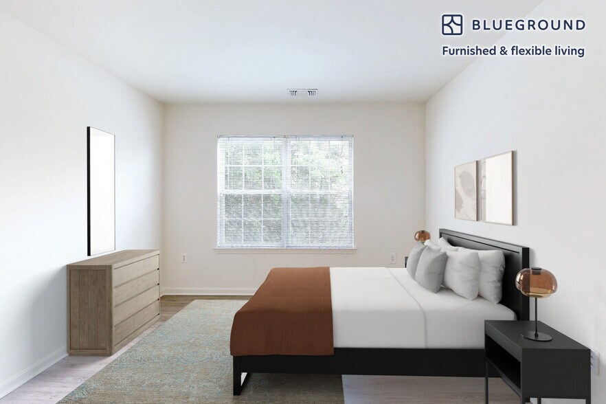 Building Photo - 1569 Onyx Dr