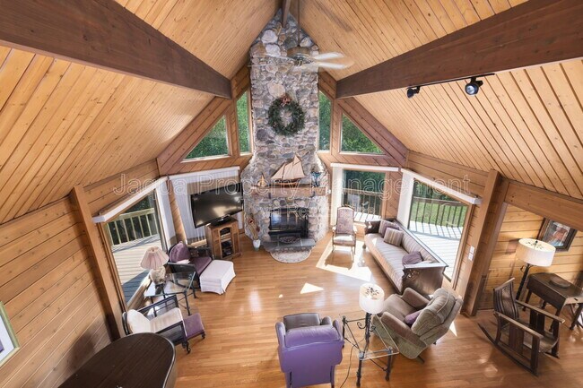 Building Photo - 61180 48th Ave