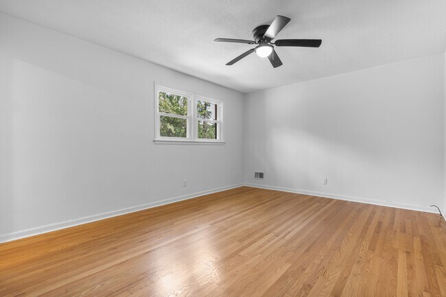 Building Photo - 4003 Rockbridge Rd
