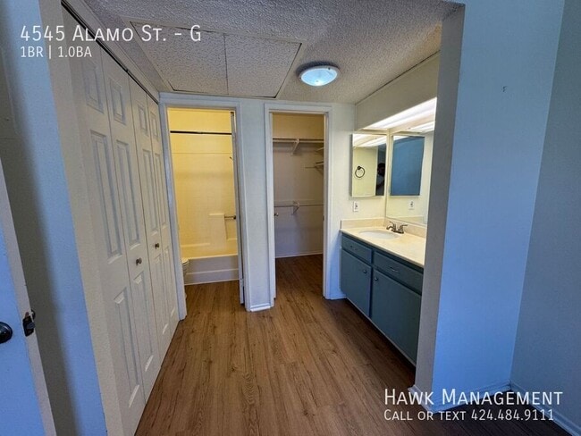 Building Photo - 4545 Alamo St