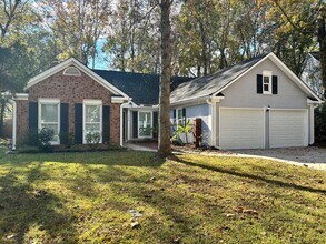 Building Photo - Move In Ready~ Beautiful 4 BR Home Available in Dorchester 2 School District!