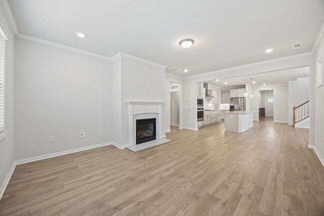 Building Photo - Beautiful, Gorgeous, New Contruction, 5 Bedroom, Garage, Bonus Room, Office, Pet Friendly!