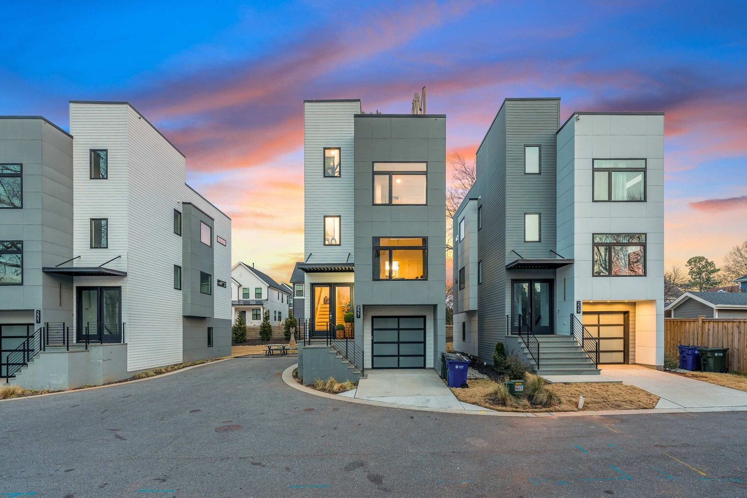 Building Photo - 227 Woodsborough Pl