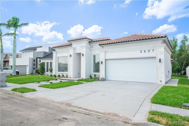 Building Photo - 36 Cottonwood St