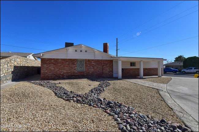 Building Photo - 4700 Louisiana St