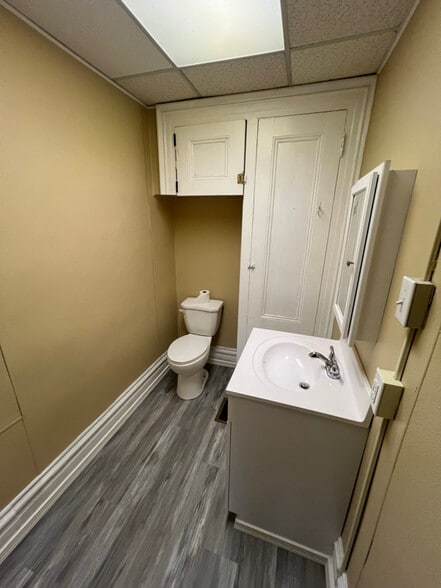 Building Photo - 3828 Eoff St