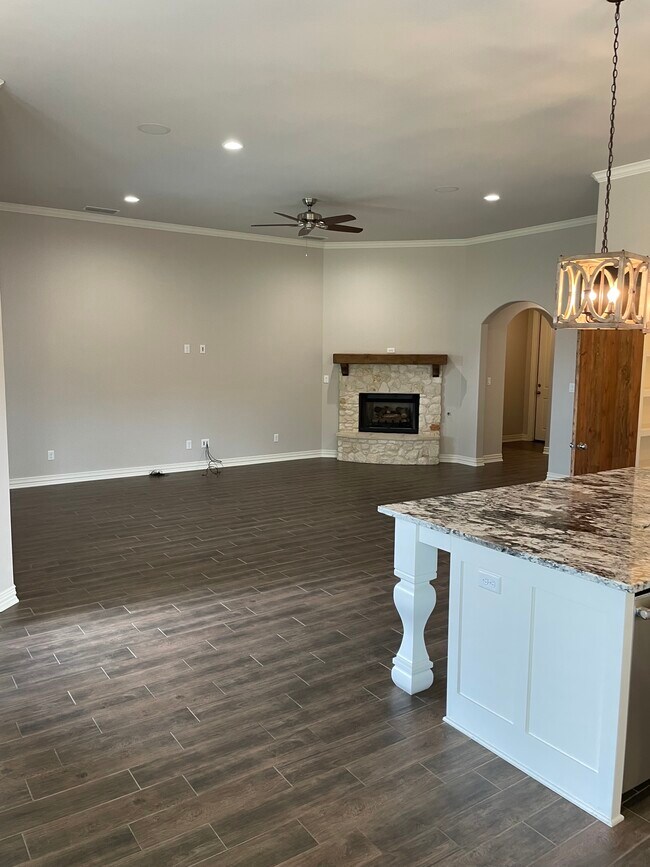 Building Photo - 3900 Gable Crest Ln