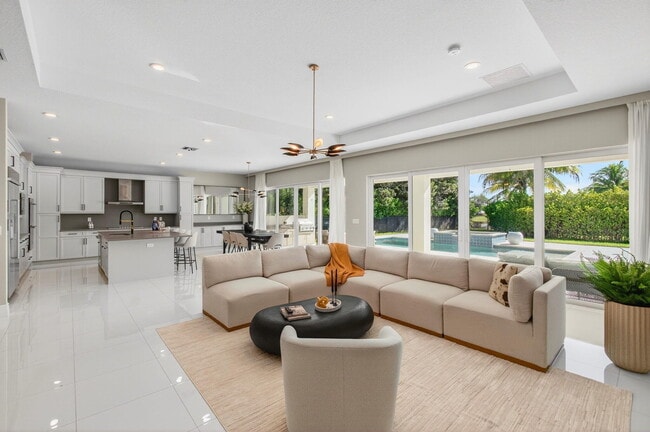 Building Photo - 19886 Meadowside Ln