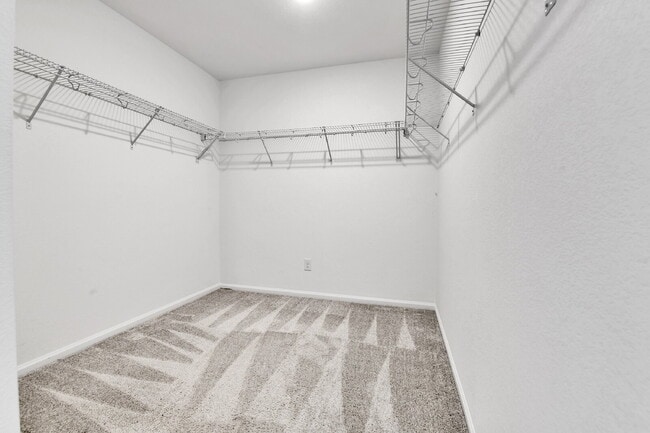 Building Photo - $4,850 - Spacious 5-Bed, 3.5 bath Home wit...
