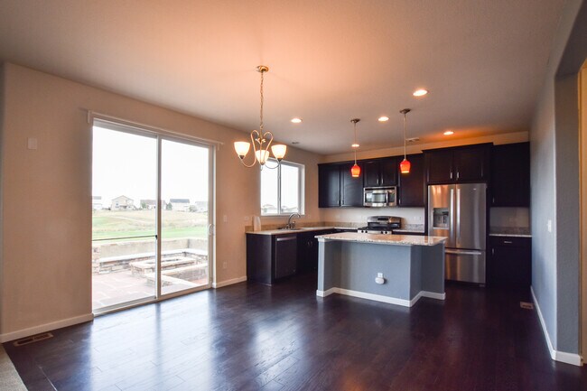 Building Photo - 9761 Beryl Dr