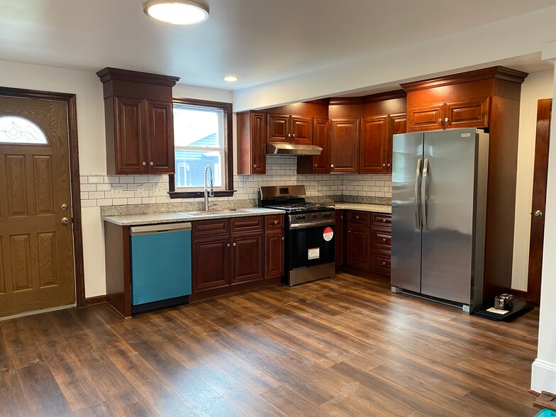 Building Photo - 284 Berkeley Rd