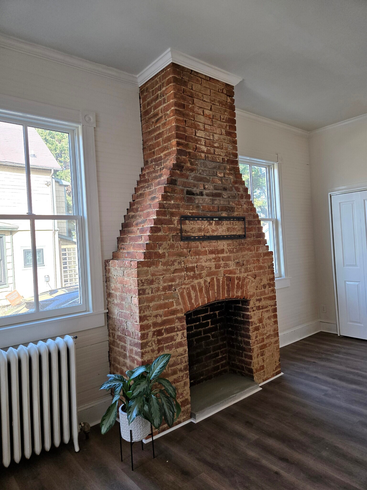 Building Photo - 100 Melvin Ave