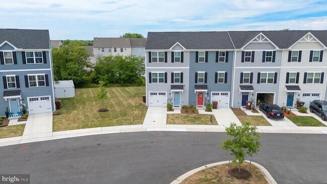 Building Photo - 311 Yellow Bill Ln