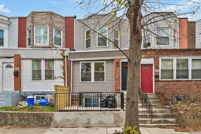 Building Photo - 2553 S Dewey St