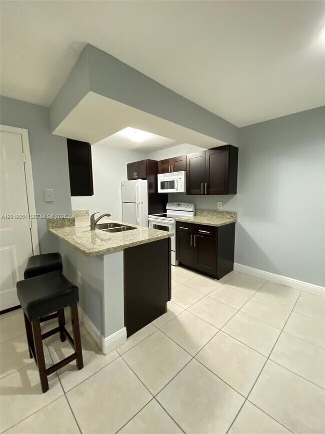 Building Photo - 15551 SW 104th Terrace