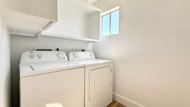 Building Photo - 4827 W Michigan Ave