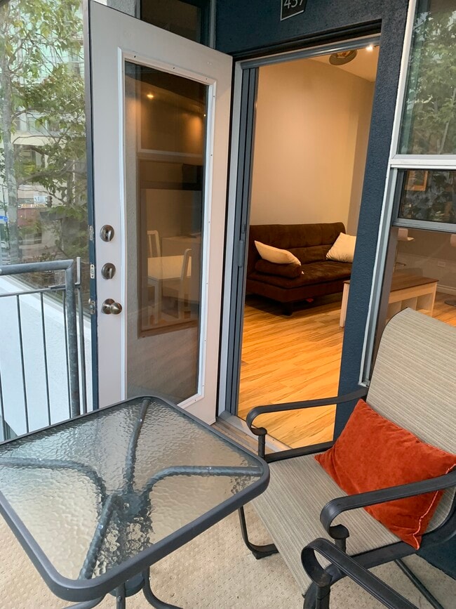 Building Photo - 101 Market St