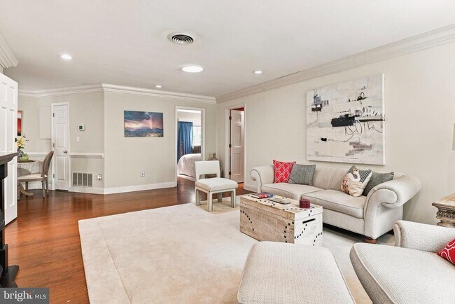 Building Photo - 25 Highfield Ct