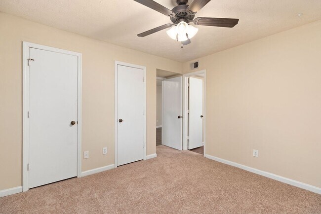 Interior Photo - Allenwood Apartments