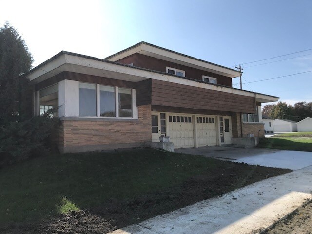 Exterior - 1125 Waldo Blvd