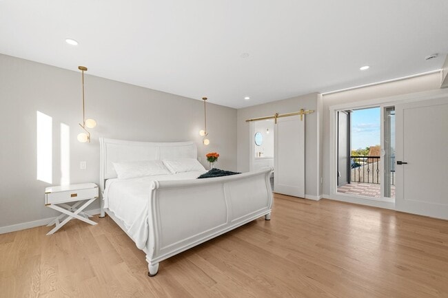 Building Photo - 312 Garfield Ave