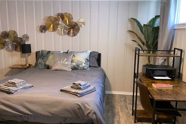 Building Photo - 1544 Oakridge Rd