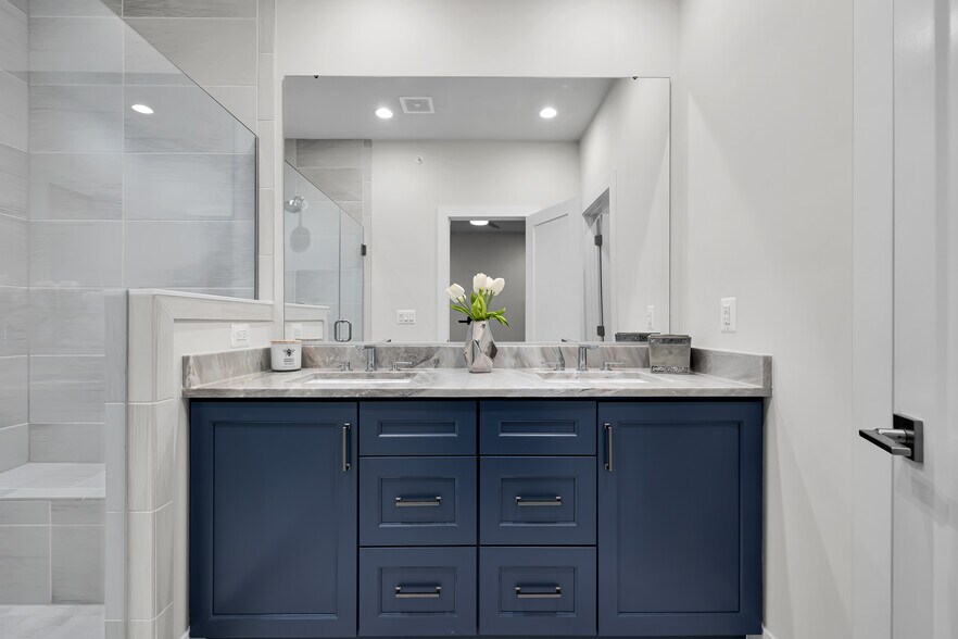 Building Photo - 147 Prairie Ln