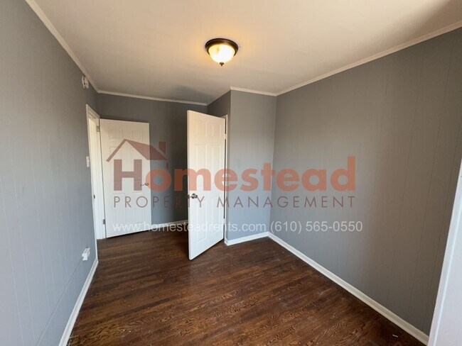 Building Photo - 7064 Clover Ln