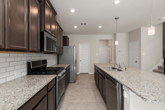 Building Photo - 1520 Parkland Oak Dr