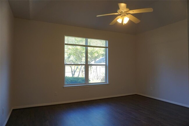 Building Photo - 17238 Laguna Trail Dr