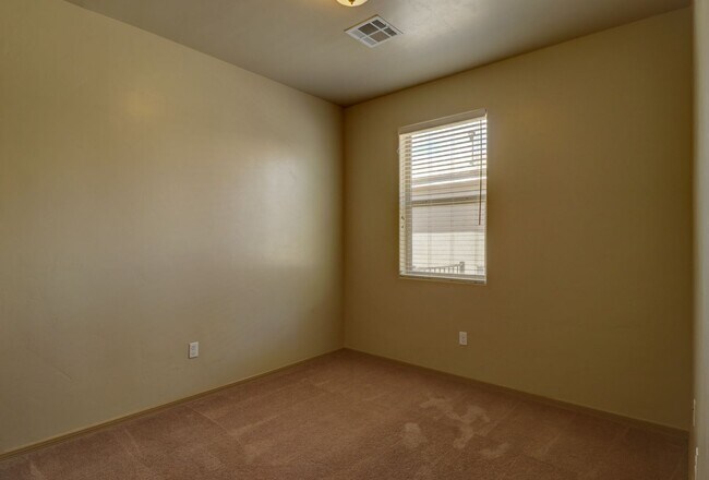 Building Photo - 4987 Wendall Rd