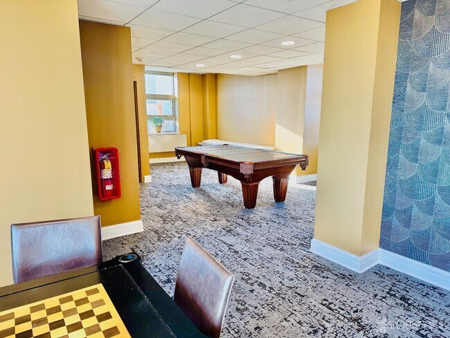 Building Photo - 1 Spring St