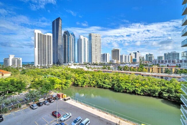 Building Photo - 230 174th St