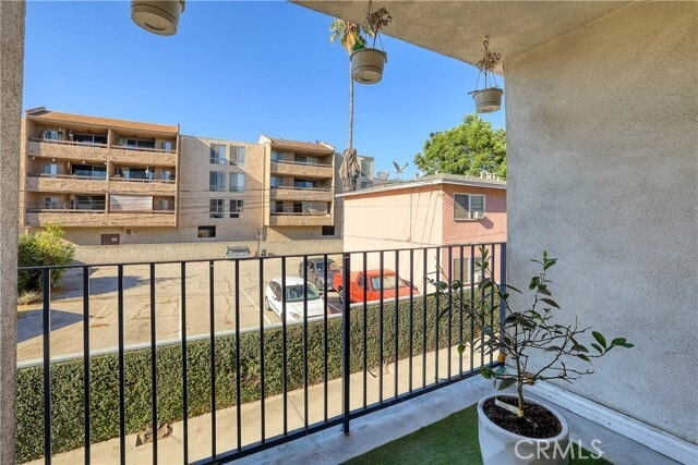 Building Photo - 285 S Sierra Madre Blvd
