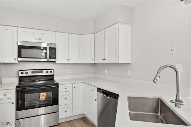 Building Photo - 7400 College Pkwy