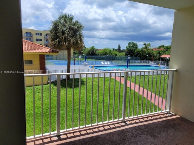 Primary Photo - 7000 NW 186th St