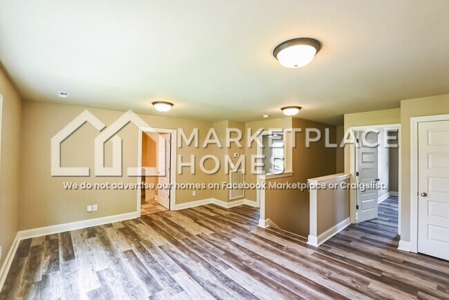 Building Photo - 104 Harness Dr