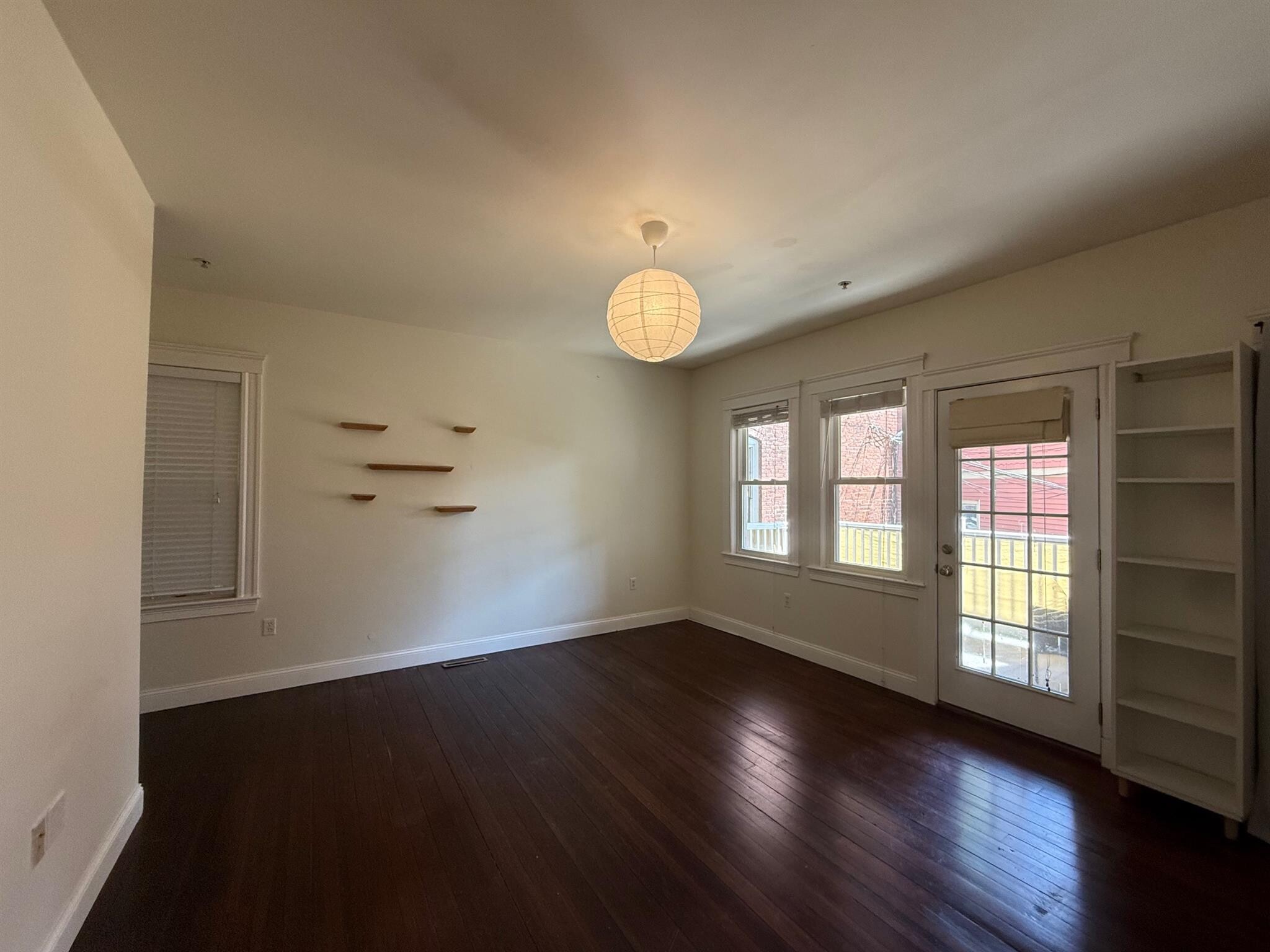 Building Photo - 6 Giles Park