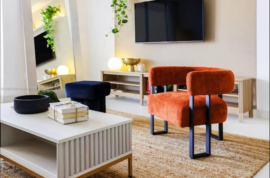 Building Photo - 1200 Brickell Bay Dr