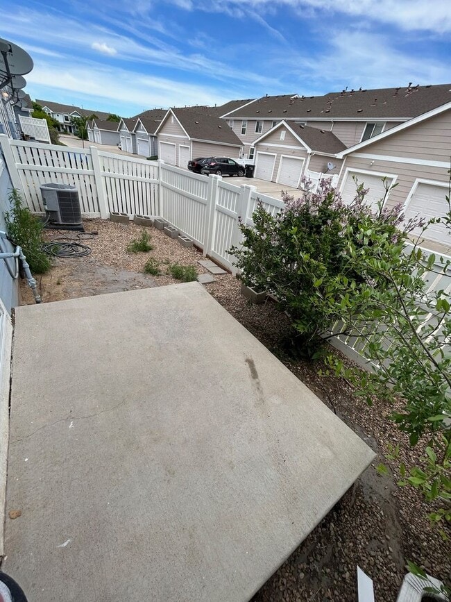 Building Photo - Welcome to your Dream Home!
