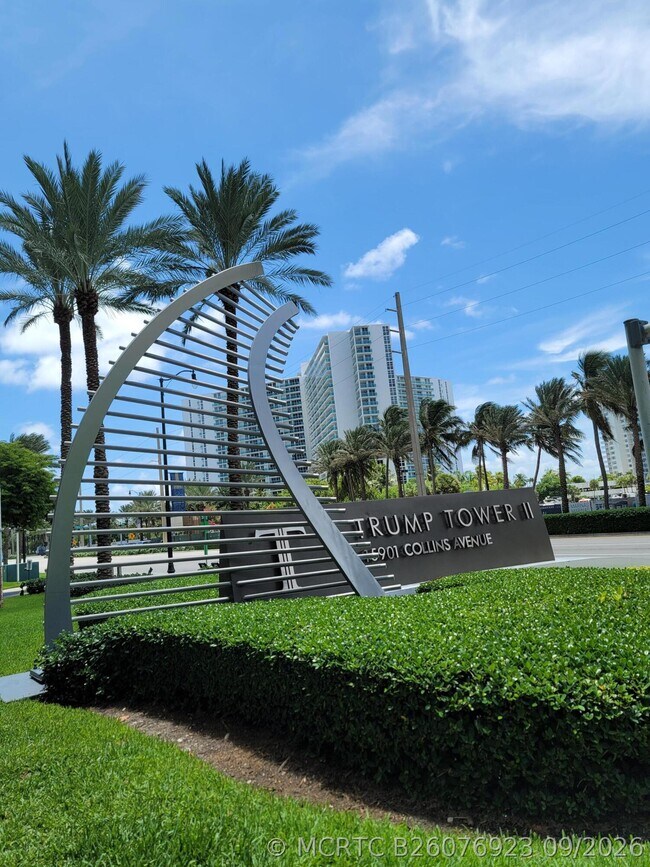 Building Photo - 15901 Collins Ave