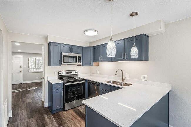 Kitchen - Lamar Station