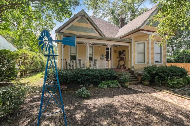 Building Photo - 509 Dabbs St