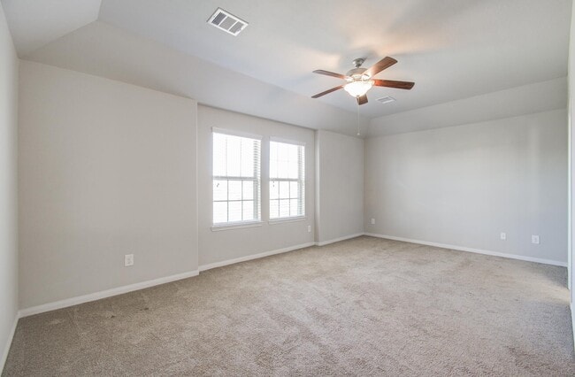 Building Photo - 3514 Vivaldi Dr