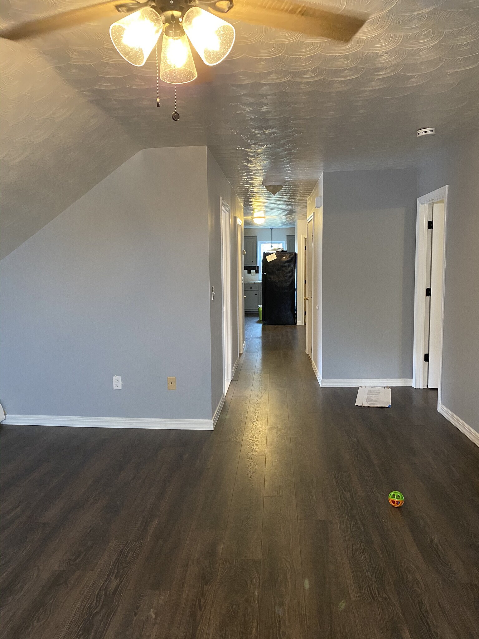 hallway facing kitchen from livingroom - 198 Tecumseh St