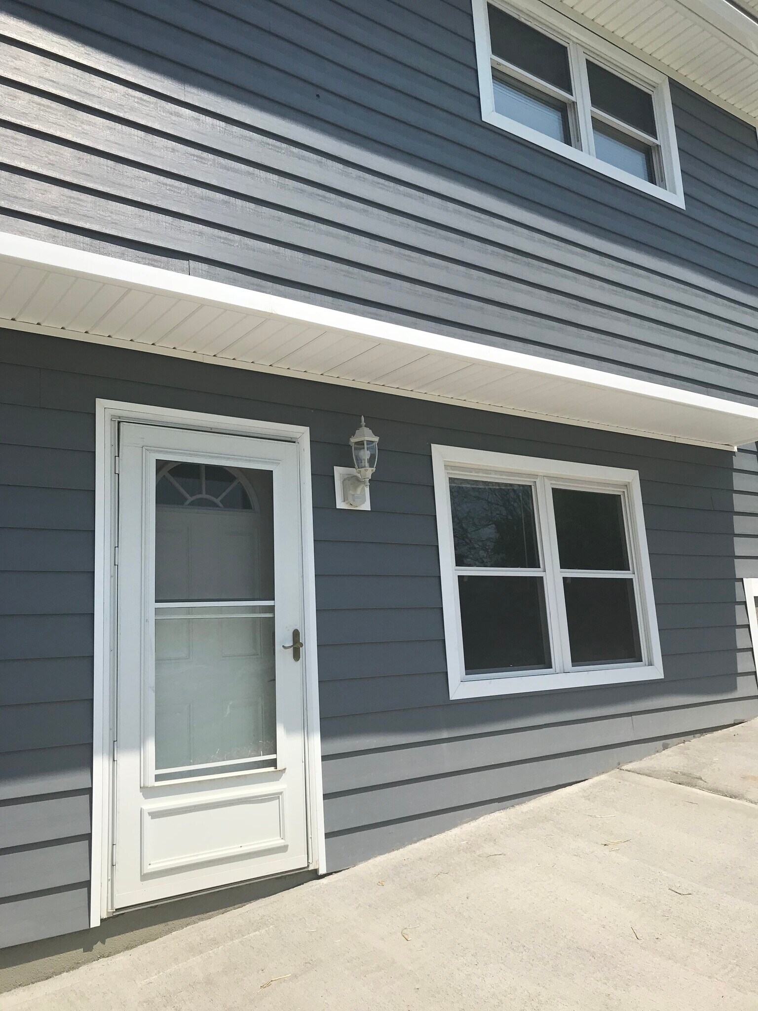 Building Photo - 441 West Virginia Ave.