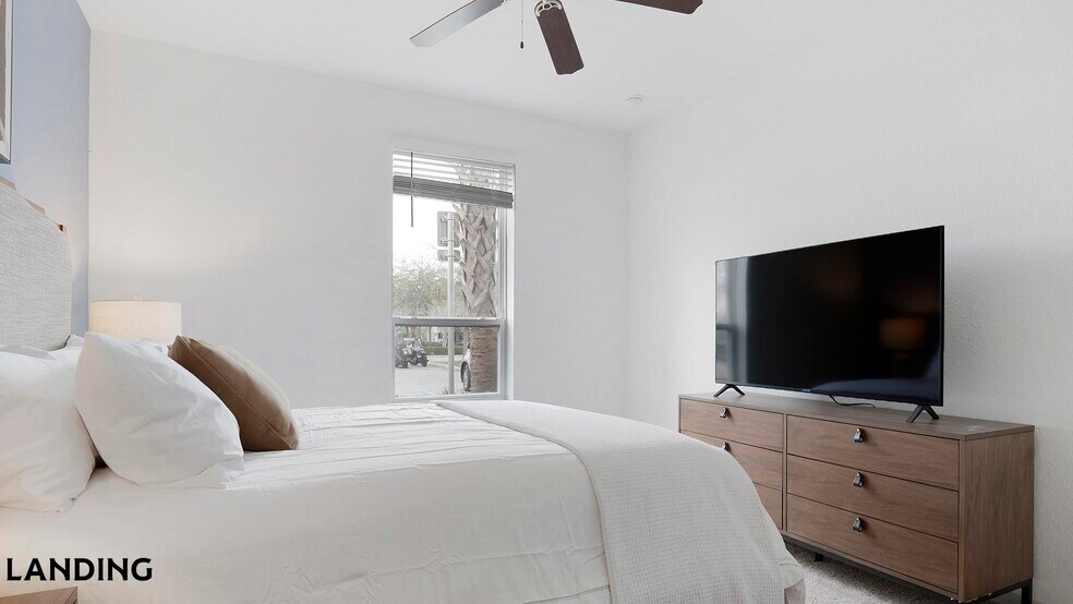 Building Photo - 9301 Summit Centre Way