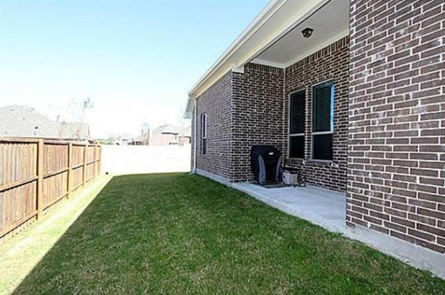 Building Photo - 421 Sagewood Ct